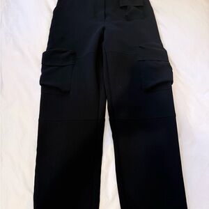 Aritzia Wilfred Black Ankle Cargo Pants